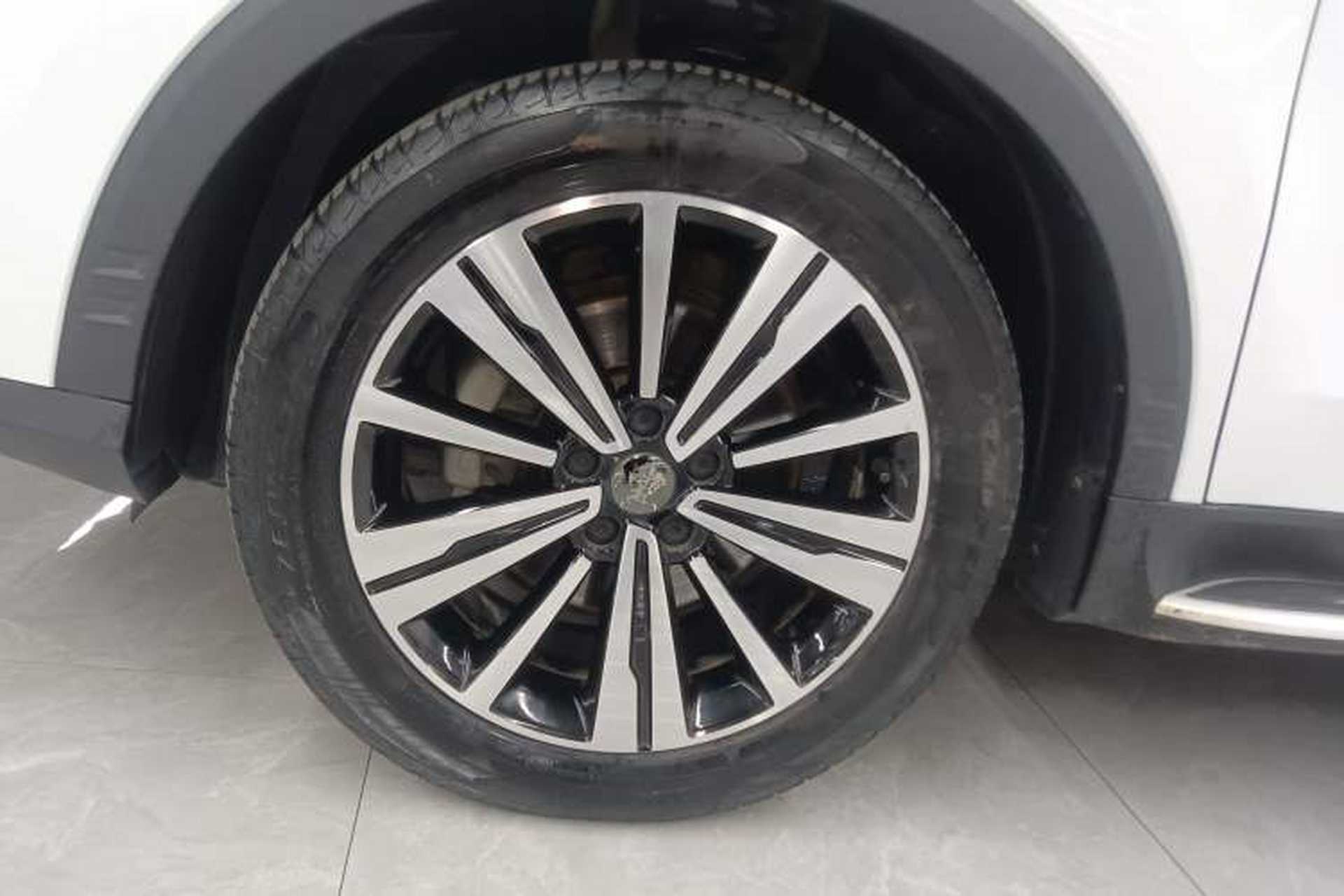 Used Roewe RX5 2020 20T Automatic 4G Connect Excellence Edition Left Front Wheel Hub