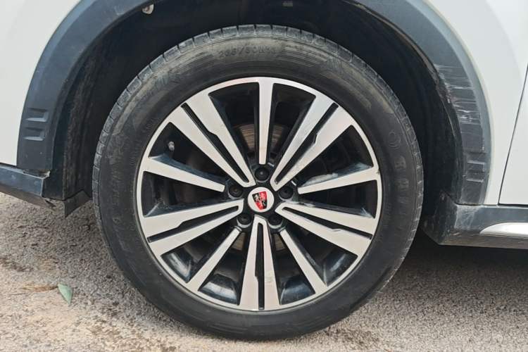Used Roewe RX5 2020 20T Automatic 4G Connect Superior Flagship Edition Left Front Wheel Hub