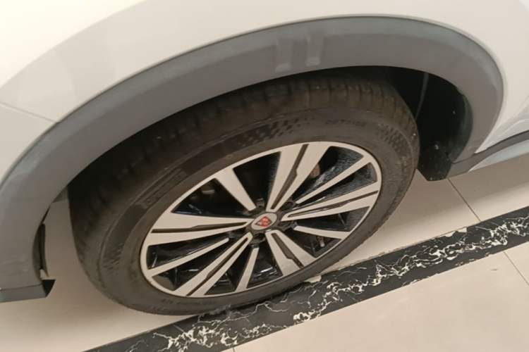 Used Roewe RX5 2020 20T Automatic 4G Connected Million Edition Left Front Wheel Hub