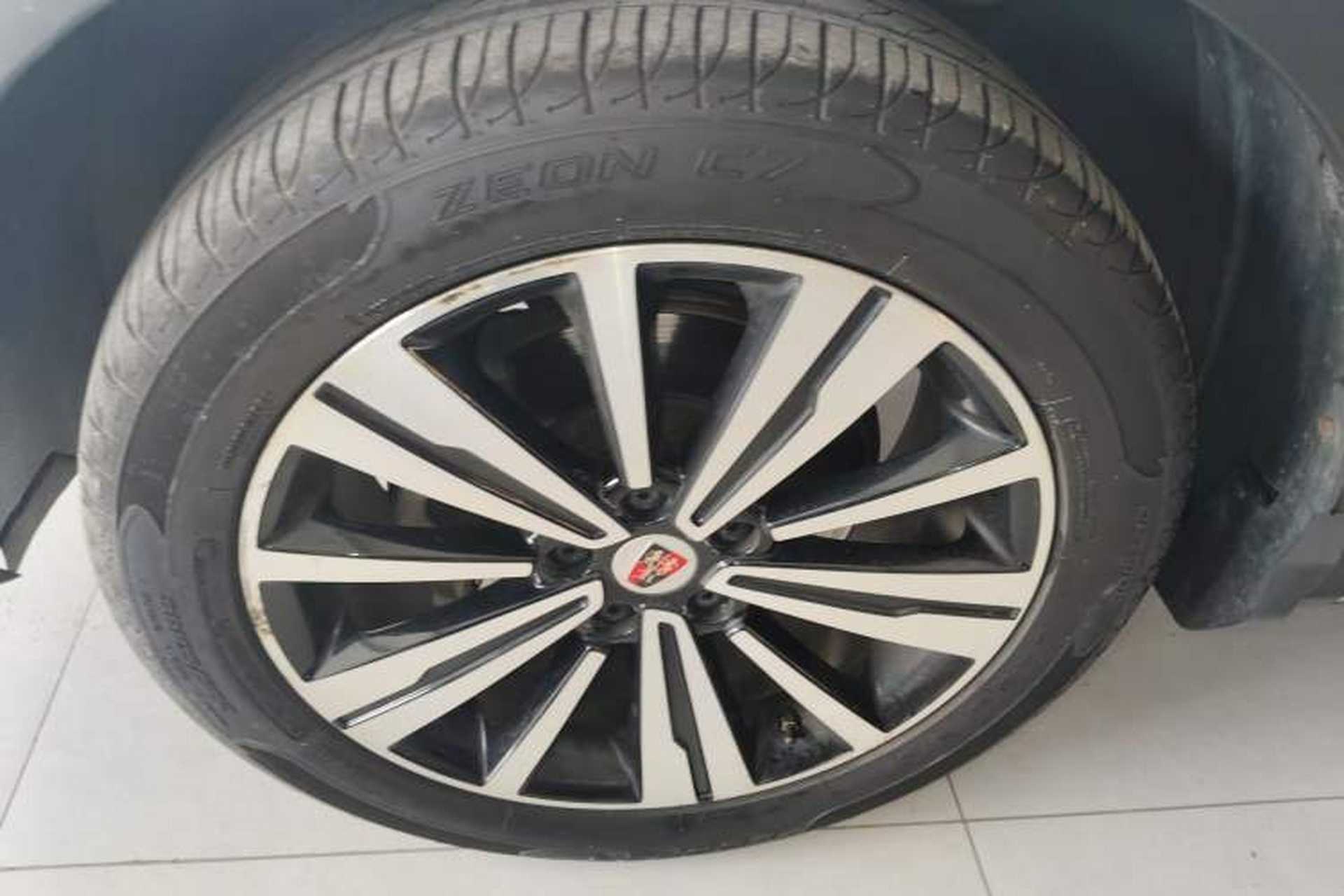Used Roewe RX5 2020 20T Manual 4G Connect Super-Luxury Flagship Edition Left Front Wheel Hub