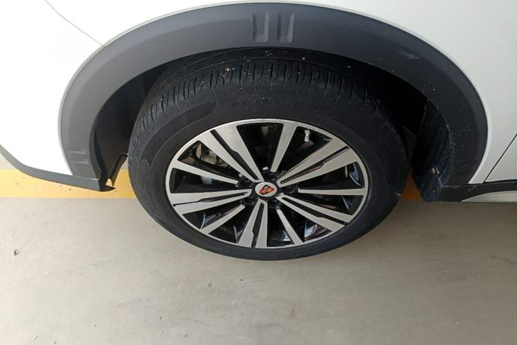 Used Roewe RX5 2020 20T Automatic 4G Connected Million Edition Left Front Wheel Hub