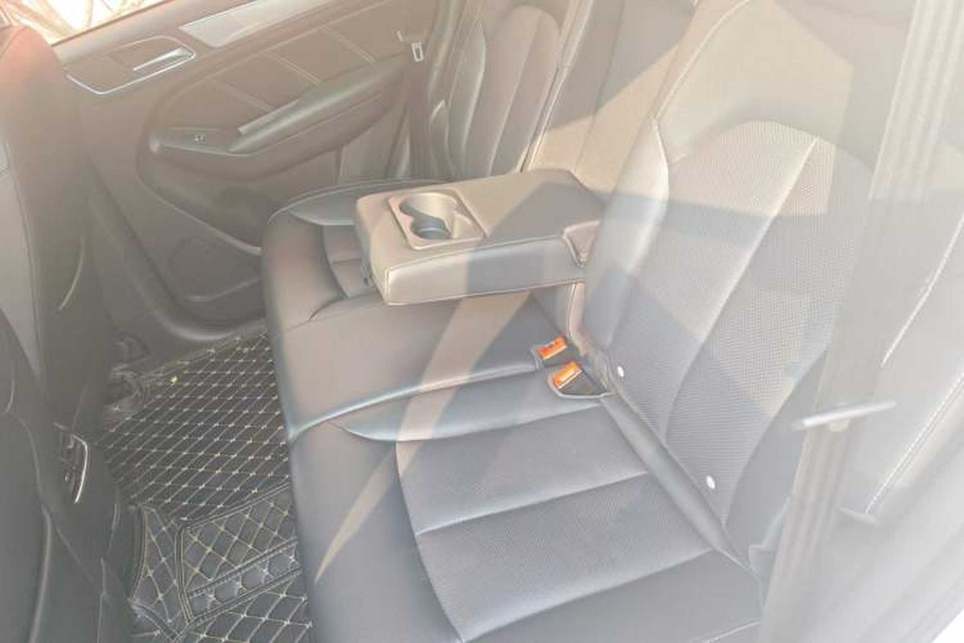 Used Roewe RX5 2020 20T Automatic 4G Connect Superior Flagship Edition Left Rear Seat