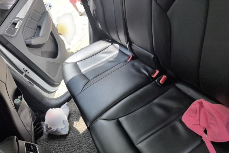 Used Roewe RX5 2020 20T Automatic 4G Connect Excellence Edition Left Rear Seat