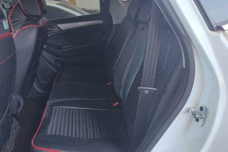 Used Roewe RX5 2020 20T Automatic 4G Connect Excellence Edition Left Rear Seat