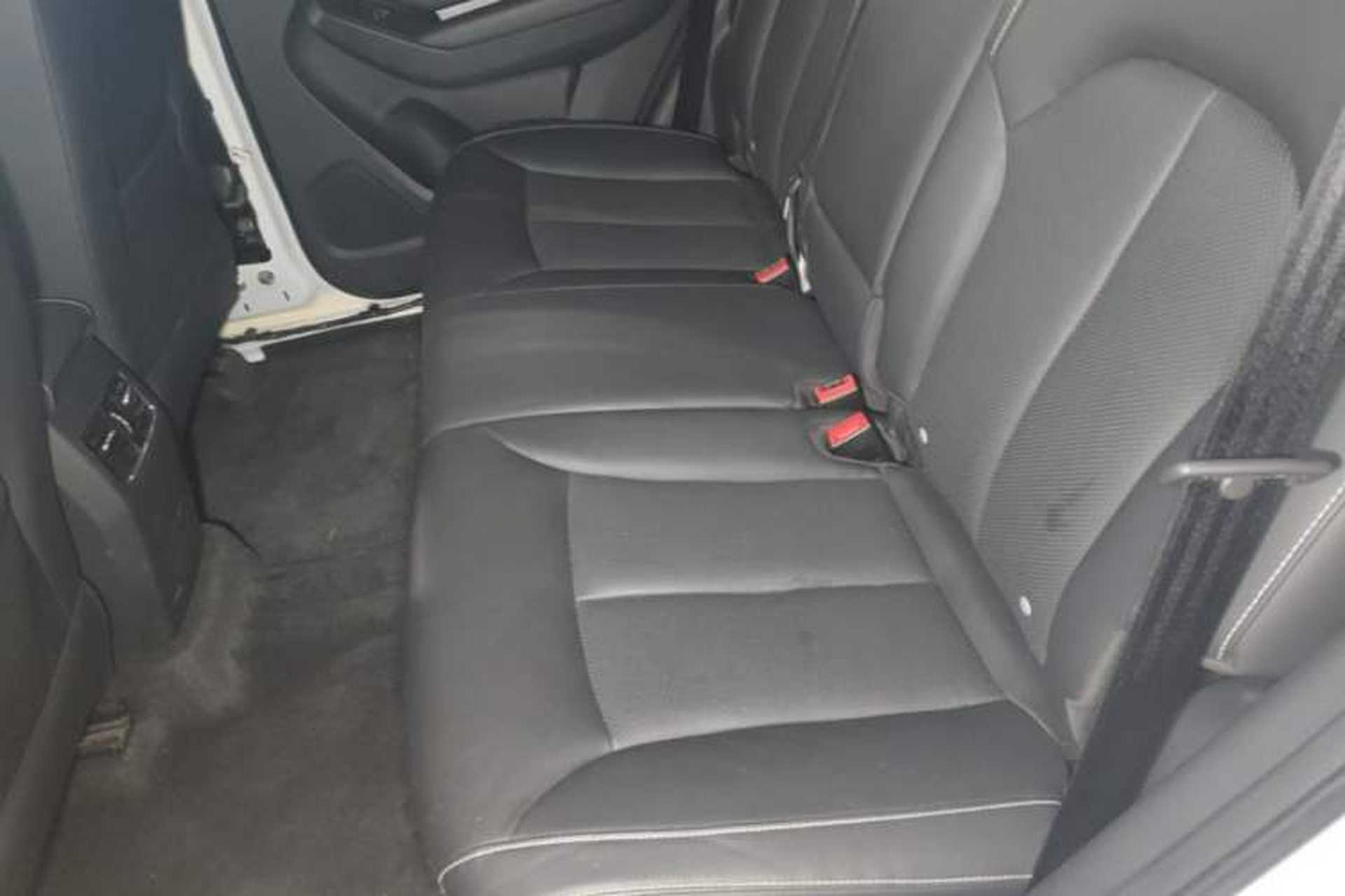 Used Roewe RX5 2020 20T Automatic 4G Connect Superior Flagship Edition Left Rear Seat