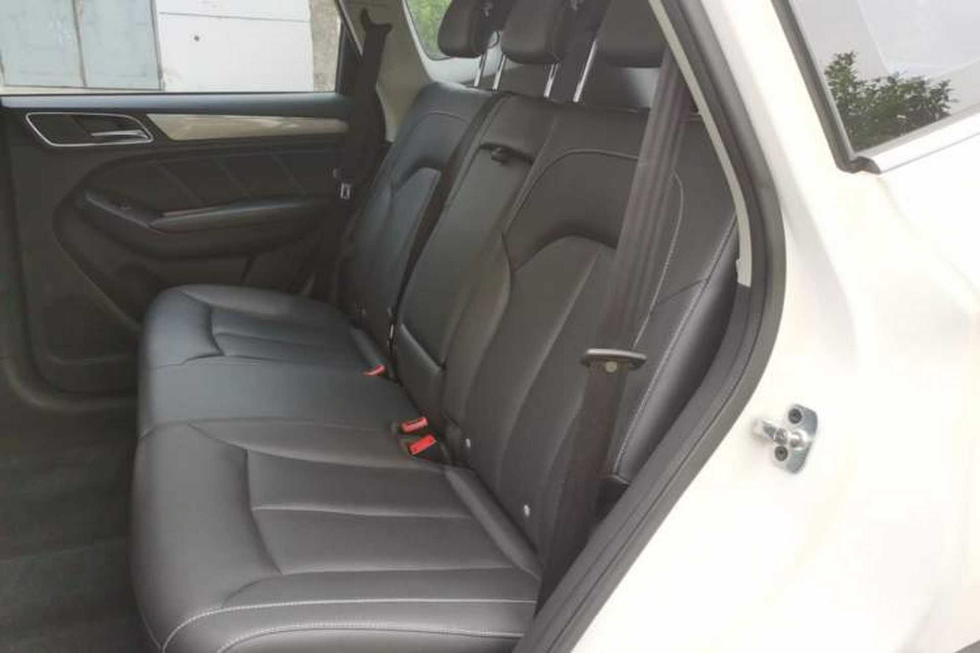 Used Roewe RX5 2020 20T Automatic 4G Connect Superior Flagship Edition Left Rear Seat