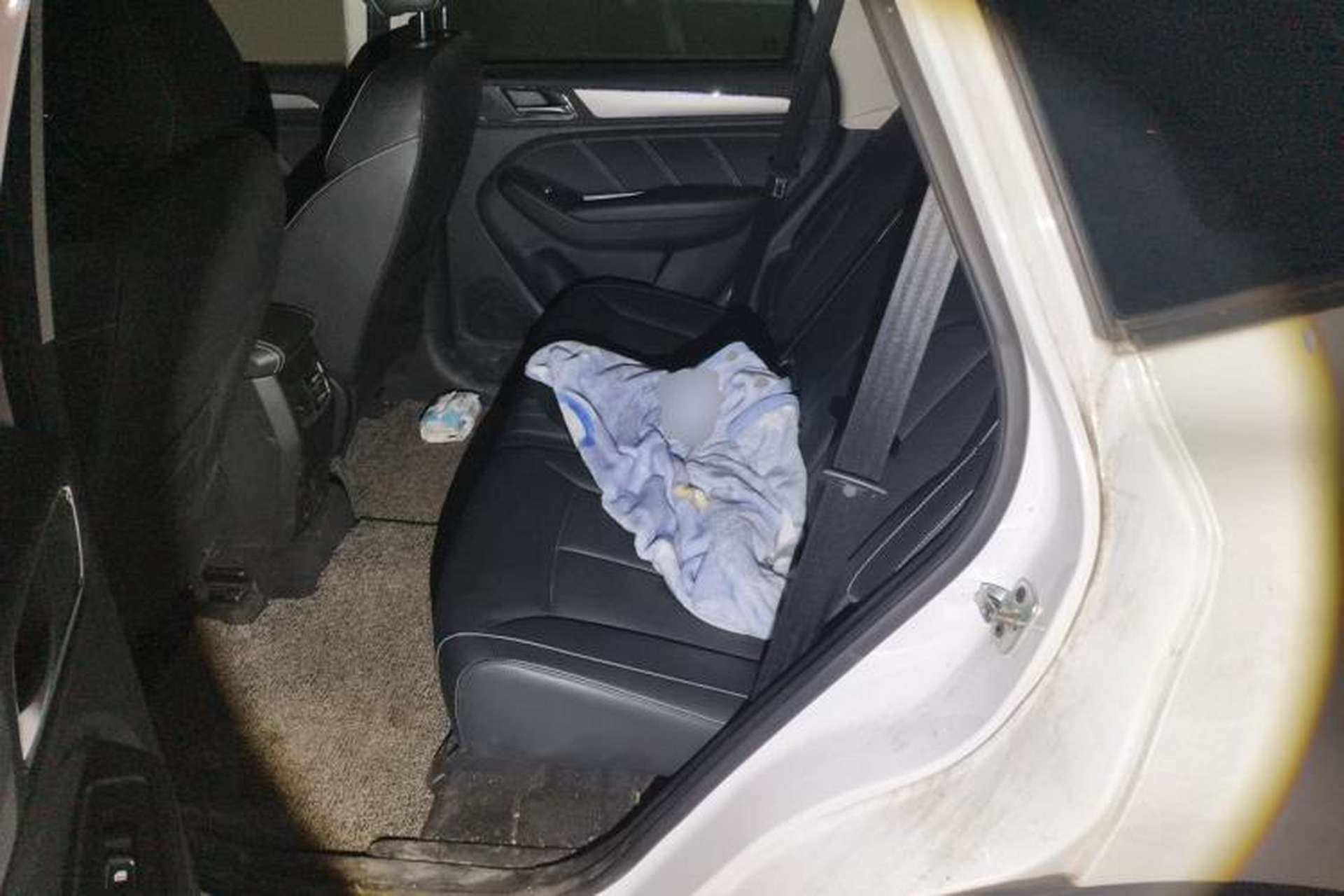 Used Roewe RX5 2020 20T Automatic Ali Smart Connectivity Beyond Intelligent Edition Left Rear Seat