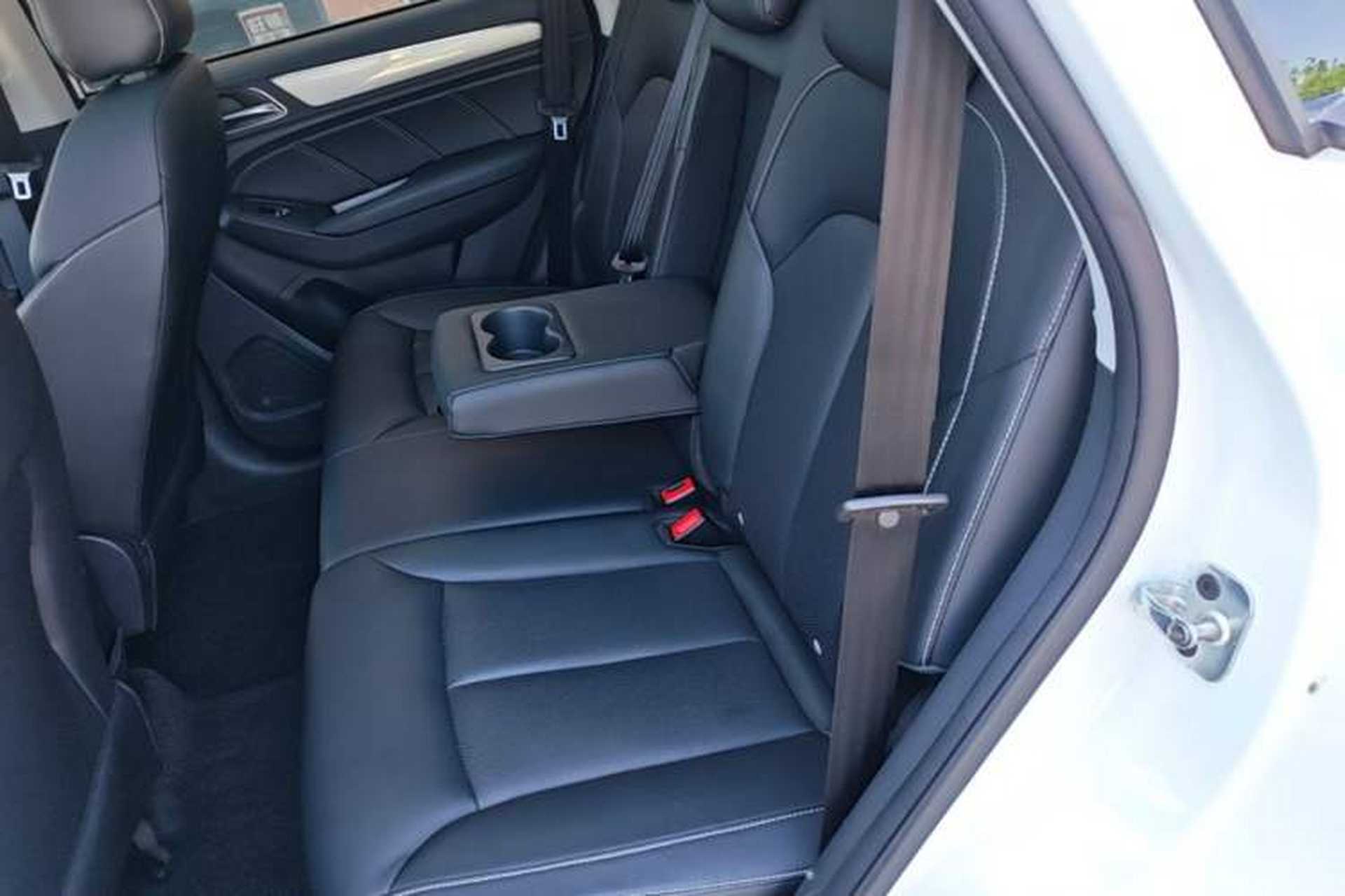 Used Roewe RX5 2020 20T Automatic 4G Connected Million Edition Left Rear Seat