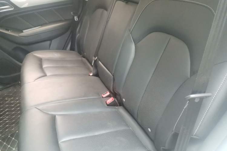 Used Roewe RX5 2020 20T Automatic 4G Connect Superior Flagship Edition Left Rear Seat