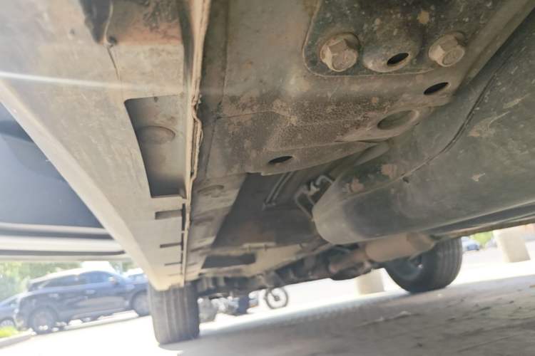 Used Roewe RX5 2020 20T Automatic 4G Connect Superior Flagship Edition Left Side Sill