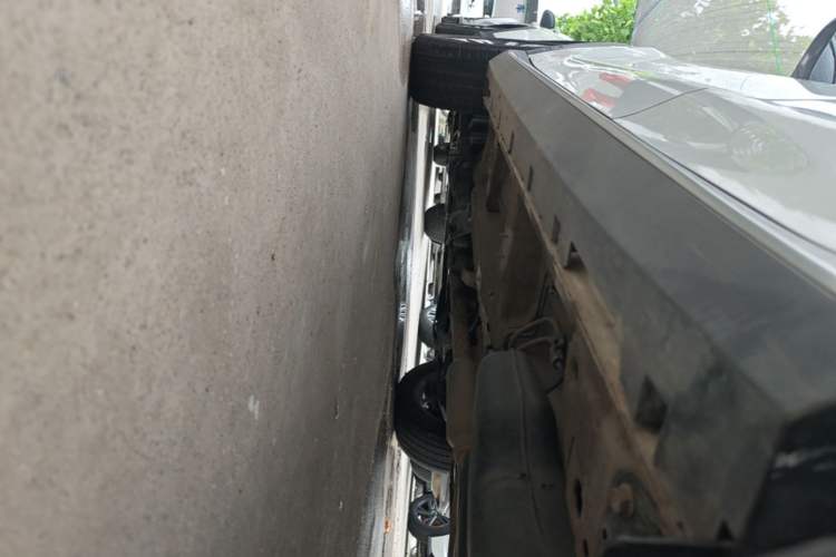 Used Roewe RX5 2020 20T Automatic 4G Connect Superior Flagship Edition Left Side Sill