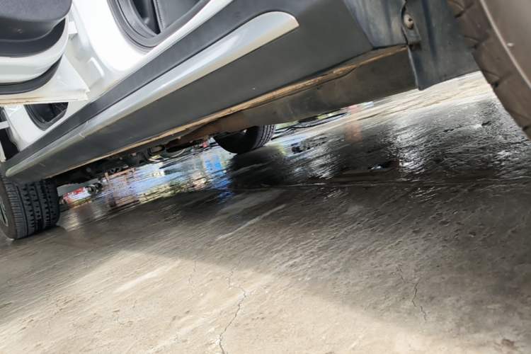 Used Roewe RX5 2020 20T Automatic 4G Connect Superior Flagship Edition Left Side Sill