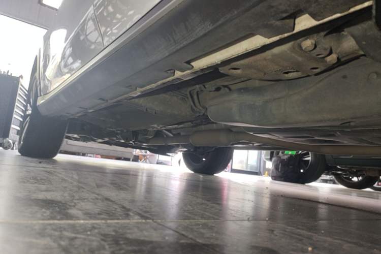Used Roewe RX5 2020 20T Automatic 4G Connect Superior Flagship Edition Left Side Sill