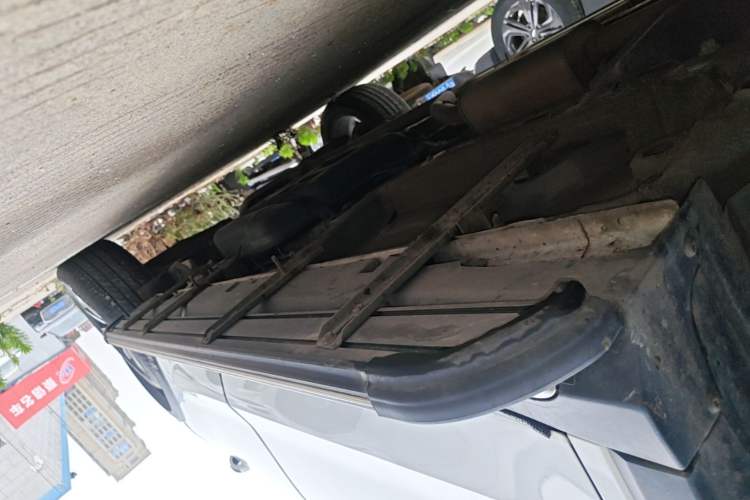 Used Roewe RX5 2020 20T Automatic 4G Connected Million Edition Left Side Sill