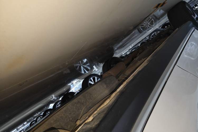 Used Roewe RX5 2020 PLUS 300TGI Automatic Ali National Style Luxury Edition Left Side Sill