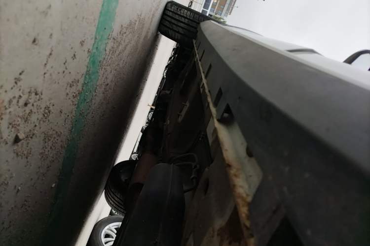 Used Roewe RX5 2020 20T Automatic 4G Connected Million Edition Left Side Sill