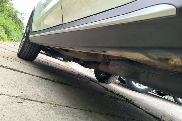 Used Roewe RX5 2020 20T Automatic 4G Connect Superior Flagship Edition Left Side Sill