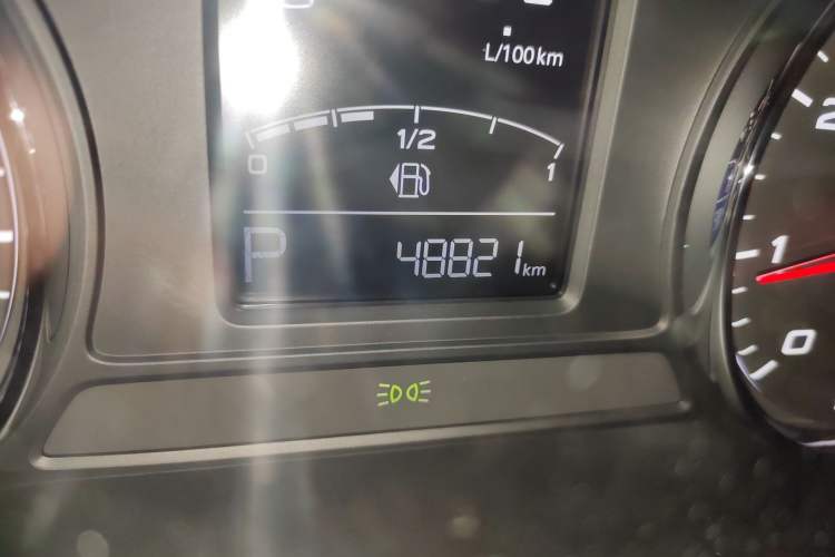 Used Roewe RX5 2020 20T Automatic 4G Connected Million Edition Odometer Close Up