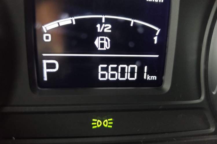 Used Roewe RX5 2020 PLUS 300TGI Automatic Ali National Style Luxury Edition Odometer Close Up