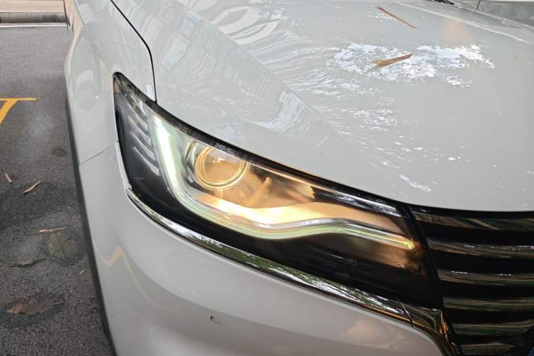 Used Roewe RX5 2020 20T Automatic 4G Connected Million Edition Right Front Headlight