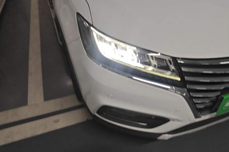 Used Roewe RX5 2020 20T Automatic 4G Connect Superior Flagship Edition Right Front Headlight