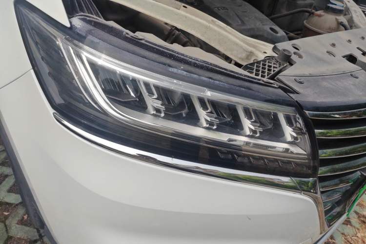 Used Roewe RX5 2020 20T Automatic Ali Smart Network Beyond Flagship Edition Right Front Headlight