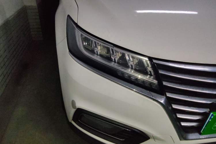 Used Roewe RX5 2020 20T Automatic 4G Connect Superior Flagship Edition Right Front Headlight