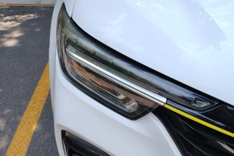 Used Roewe RX5 2020 PLUS 300TGI Automatic Ali National Trend Flagship Edition Right Front Headlight