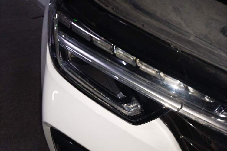 Used Roewe RX5 2020 PLUS 300TGI Automatic Ali New Year Special Edition Right Front Headlight