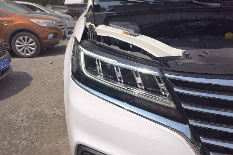 Used Roewe RX5 2020 20T Automatic Ali Smart Connectivity Beyond Intelligent Edition Right Front Headlight