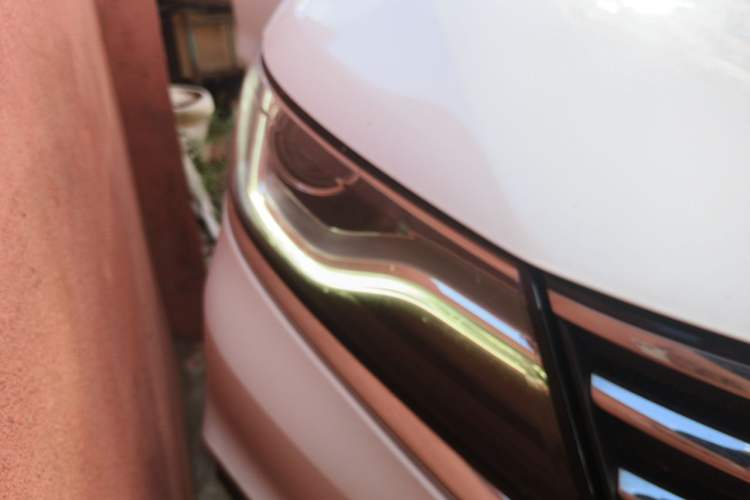 Used Roewe RX5 2020 20T Automatic 4G Connect Excellence Edition Right Front Headlight