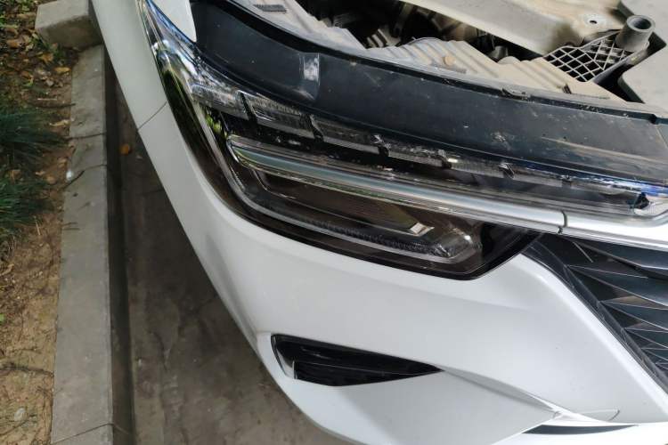 Used Roewe RX5 2020 PLUS 300TGI Automatic Ali National Style Luxury Edition Right Front Headlight