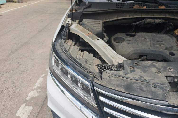 Used Roewe RX5 2020 20T Automatic 4G Connect Superior Flagship Edition Right Front Headlight
