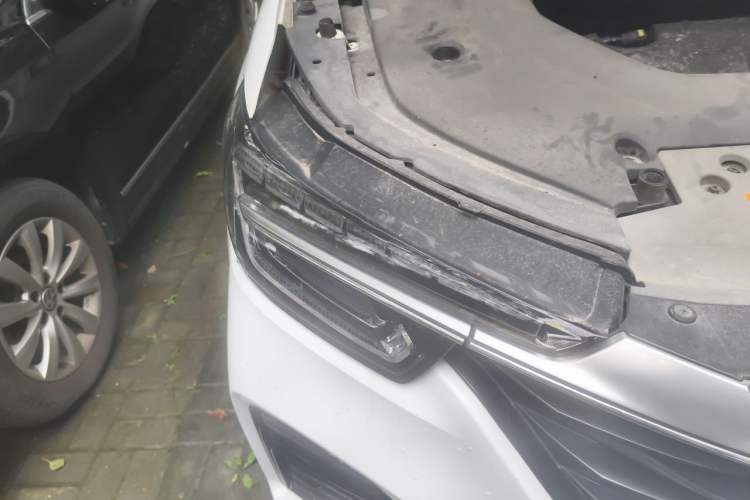 Used Roewe RX5 2020 PLUS 300TGI Automatic Ali National Trend Flagship Edition Right Front Headlight