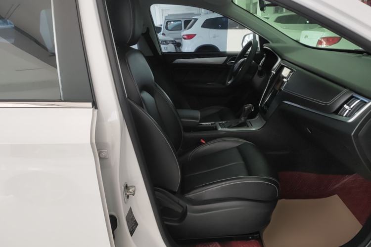 Used Roewe RX5 2020 20T Automatic 4G Connected Million Edition Right Front Seat