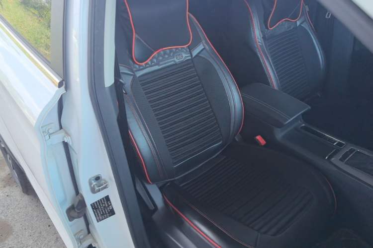 Used Roewe RX5 2020 20T Automatic 4G Connect Excellence Edition Right Front Seat