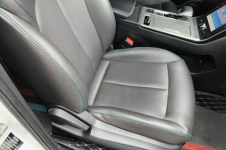 Used Roewe RX5 2020 PLUS 300TGI Automatic Ali New Year Special Edition Right Front Seat