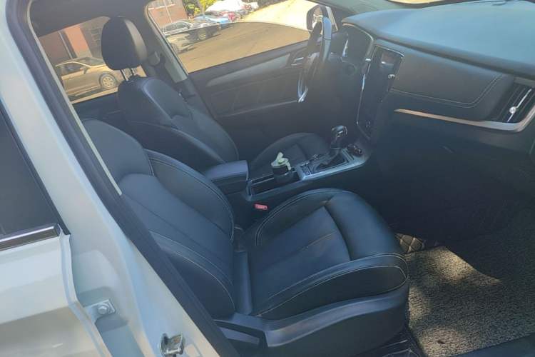 Used Roewe RX5 2020 20T Automatic 4G Connect Superior Flagship Edition Right Front Seat