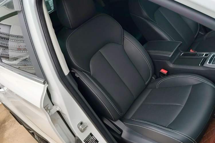 Used Roewe RX5 2020 20T Automatic 4G Connect Superior Flagship Edition Right Front Seat