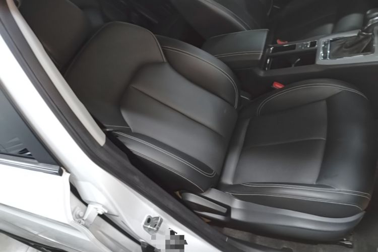 Used Roewe RX5 2020 20T Automatic 4G Connected Million Edition Right Front Seat