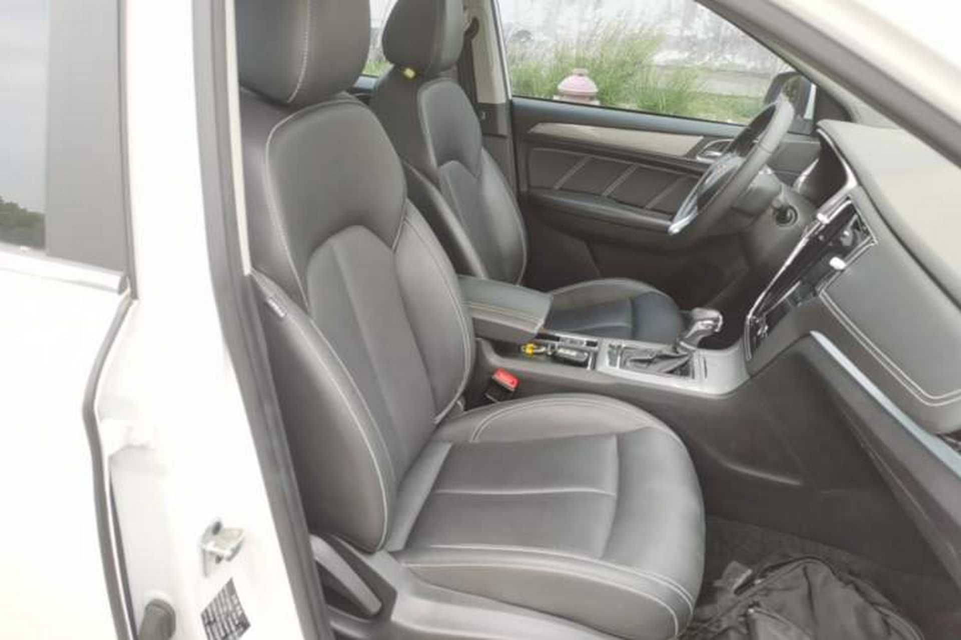 Used Roewe RX5 2020 20T Automatic 4G Connect Superior Flagship Edition Right Front Seat