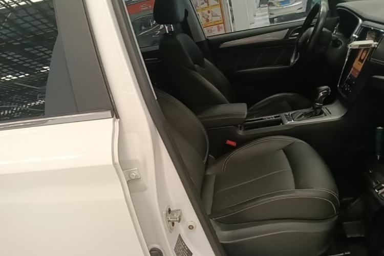 Used Roewe RX5 2020 20T Automatic 4G Connected Million Edition Right Front Seat