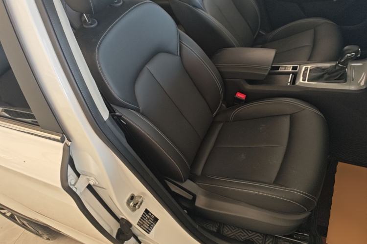 Used Roewe RX5 2020 20T Automatic 4G Connected Million Edition Right Front Seat