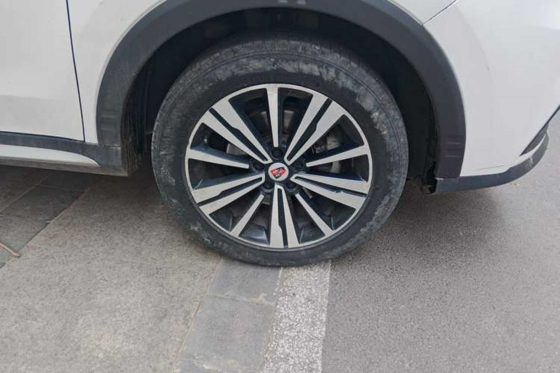Used Roewe RX5 2020 20T Automatic Ali Smart Connectivity Beyond Intelligent Edition Right Front Wheel Hub