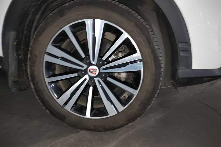 Used Roewe RX5 2020 20T Automatic 4G Connected Million Edition Right Front Wheel Hub