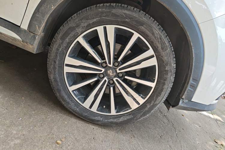 Used Roewe RX5 2020 20T Automatic 4G Connected Million Edition Right Front Wheel Hub