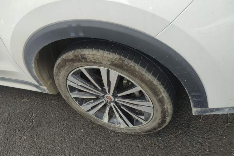 Used Roewe RX5 2020 20T Manual 4G Connect Super-Luxury Flagship Edition Right Front Wheel Hub