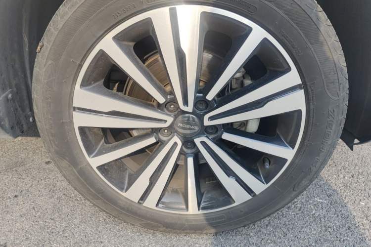 Used Roewe RX5 2020 20T Automatic 4G Connect Superior Flagship Edition Right Front Wheel Hub
