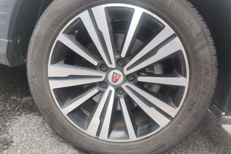 Used Roewe RX5 2020 20T Automatic 4G Connect Superior Flagship Edition Right Front Wheel Hub