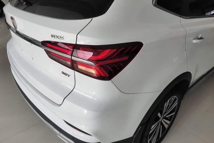 Used Roewe RX5 2020 20T Automatic 4G Connected Million Edition Right Rear Taillight